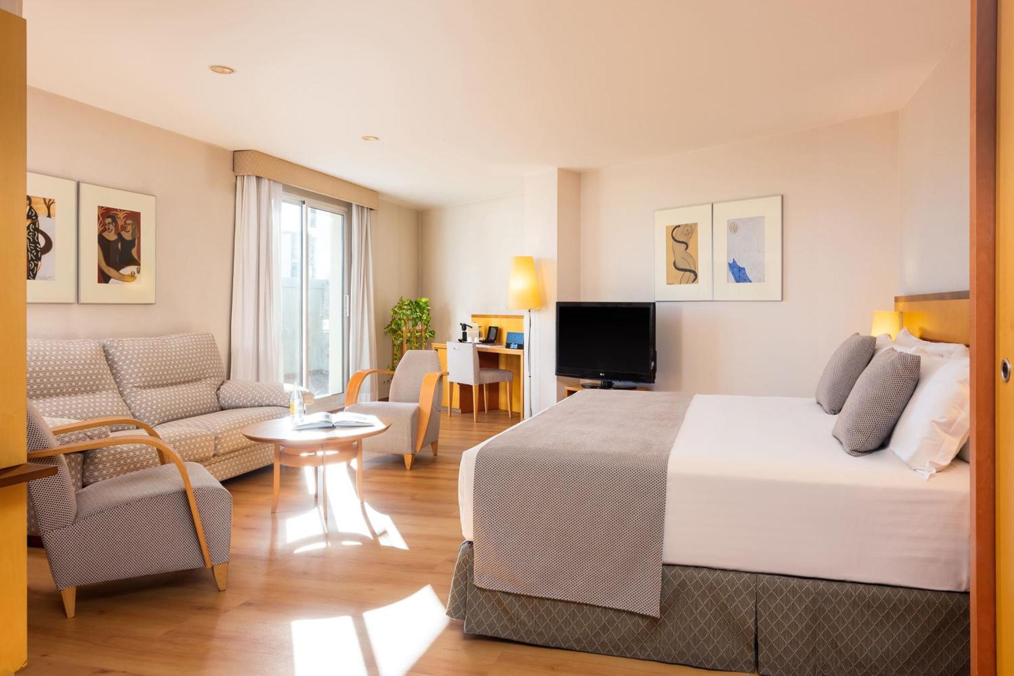 Junior Suite,1771706469:JPEG